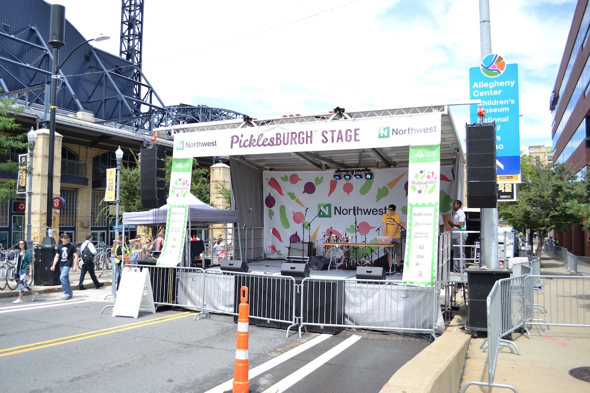 An SL75 stage is adorned with Picklesburgh banners